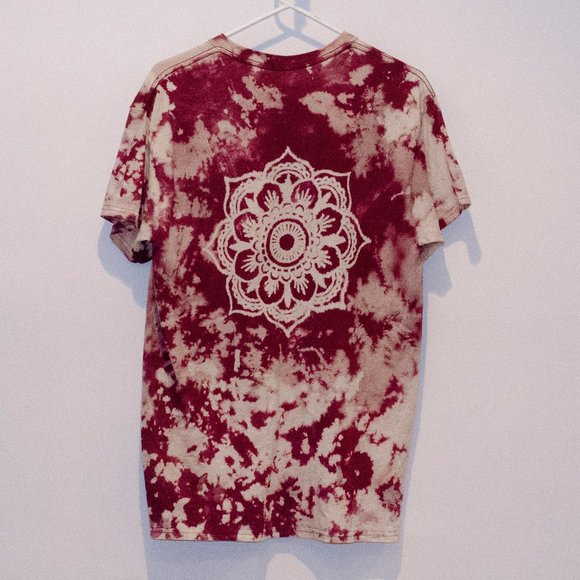 Gildan Tops - Maroon Handmade TIedye T-shirt with Mandala Design